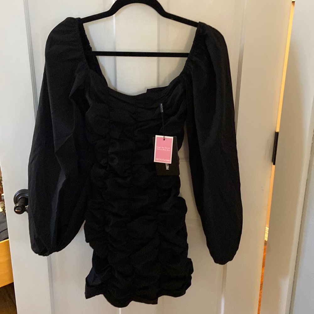Pretty little thing ballon sleeve dress
